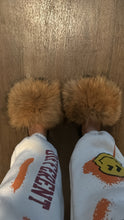 Load image into Gallery viewer, BROWN FUR SLIDES
