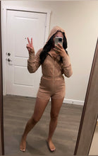 Load image into Gallery viewer, Pretty Girl Romper Brown
